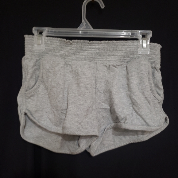 Bundle of womans athletic wear size M-L - Picture 5 of 11